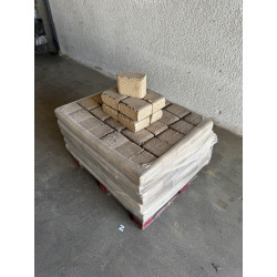 135 Bûches Compressées - Quart de Palette Dde chauffage Chêne Hêtre