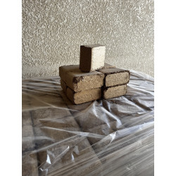 Demi-palette de bûches compressées(270 bûches)